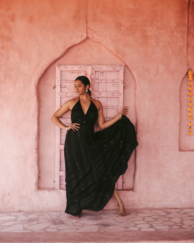 vestido aila Negro