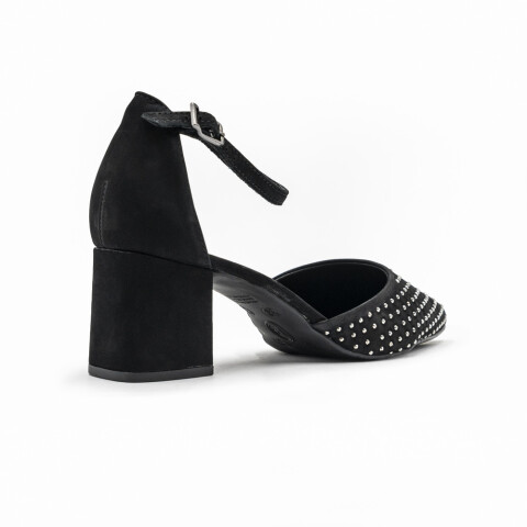 COURO NOBUCK PRETO PRETO