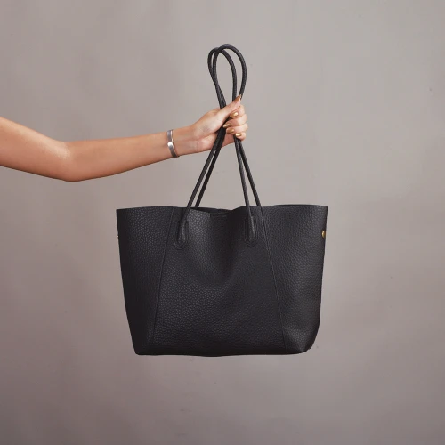 CARTERA DAMA CON NECESSAIRE NEGRO