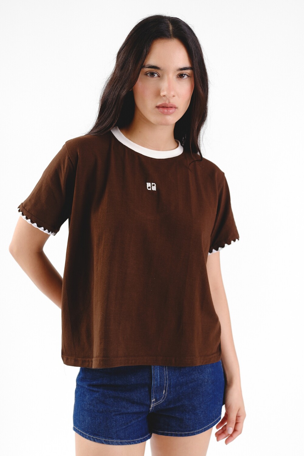 Remera Oasis SS27 Chocolate