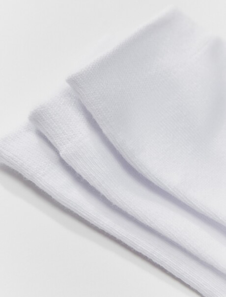 KIT C/3 PARES DE MEDIAS UNISSEX CAÑO MEDIO BLANCO