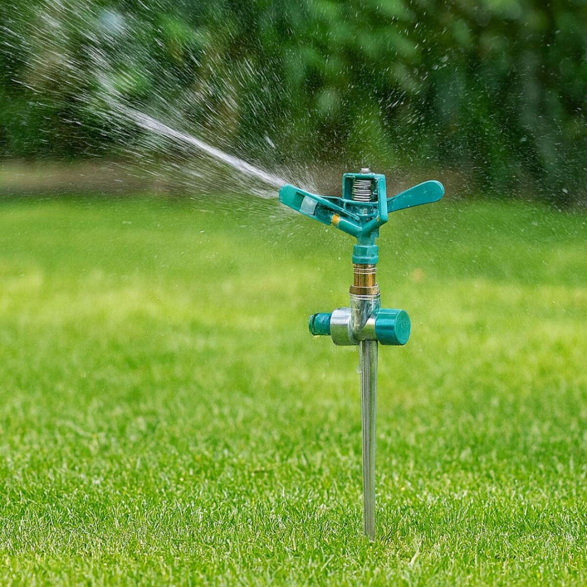 ASPERSOR DE IMPACTO CON PINCHO TRAMONTINA 