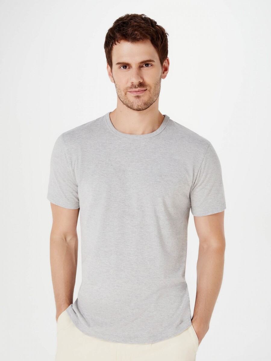 CAMISETA UNISSEX BÁSICA MODELO SLIM - GRIS 