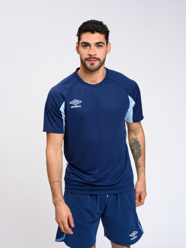REMERA MELU HOMBRE Umbro Hombre 01p
