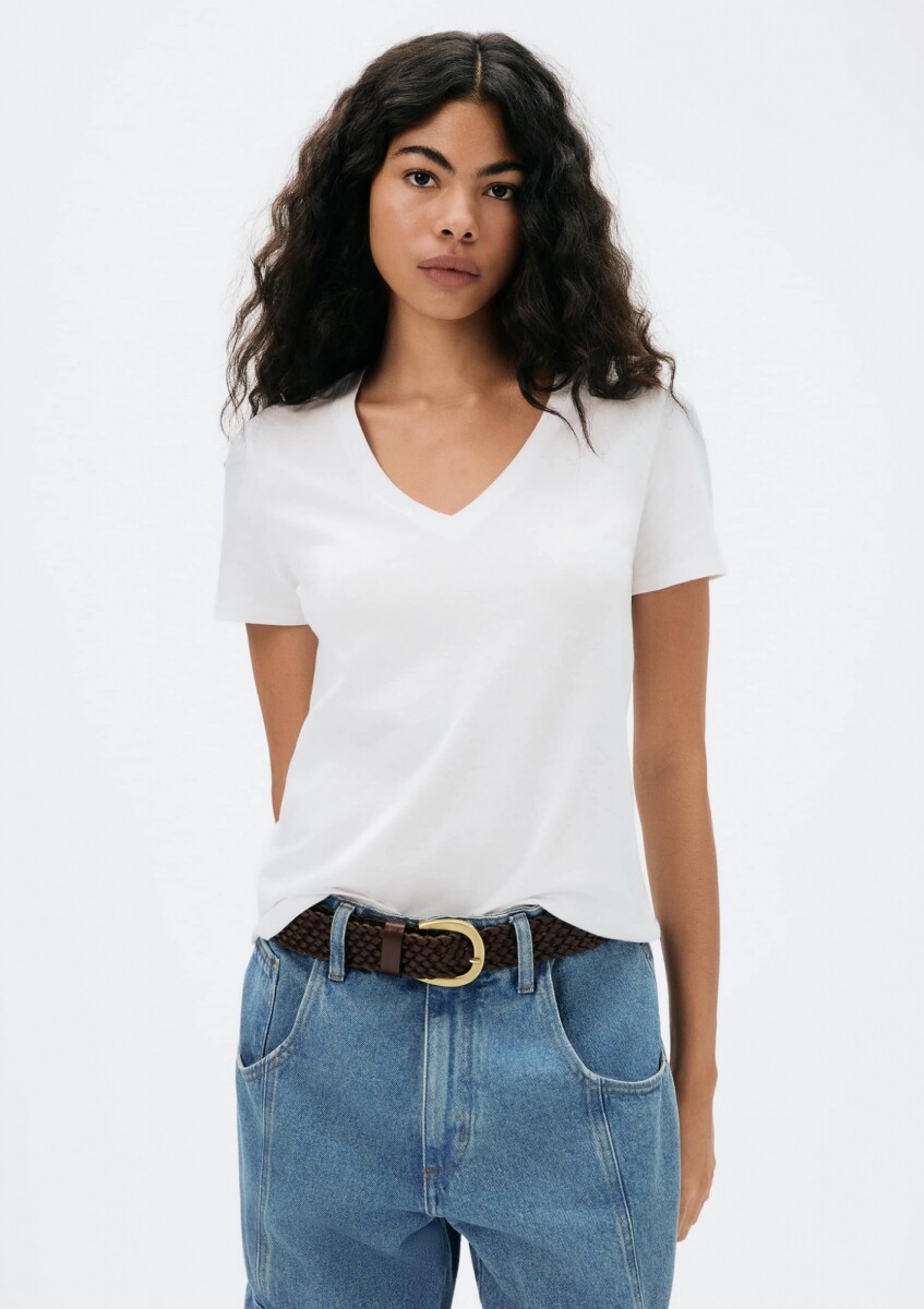 CAMISETA BÁSICA MANGA CORTA CUELLO EN V - BLANCO 