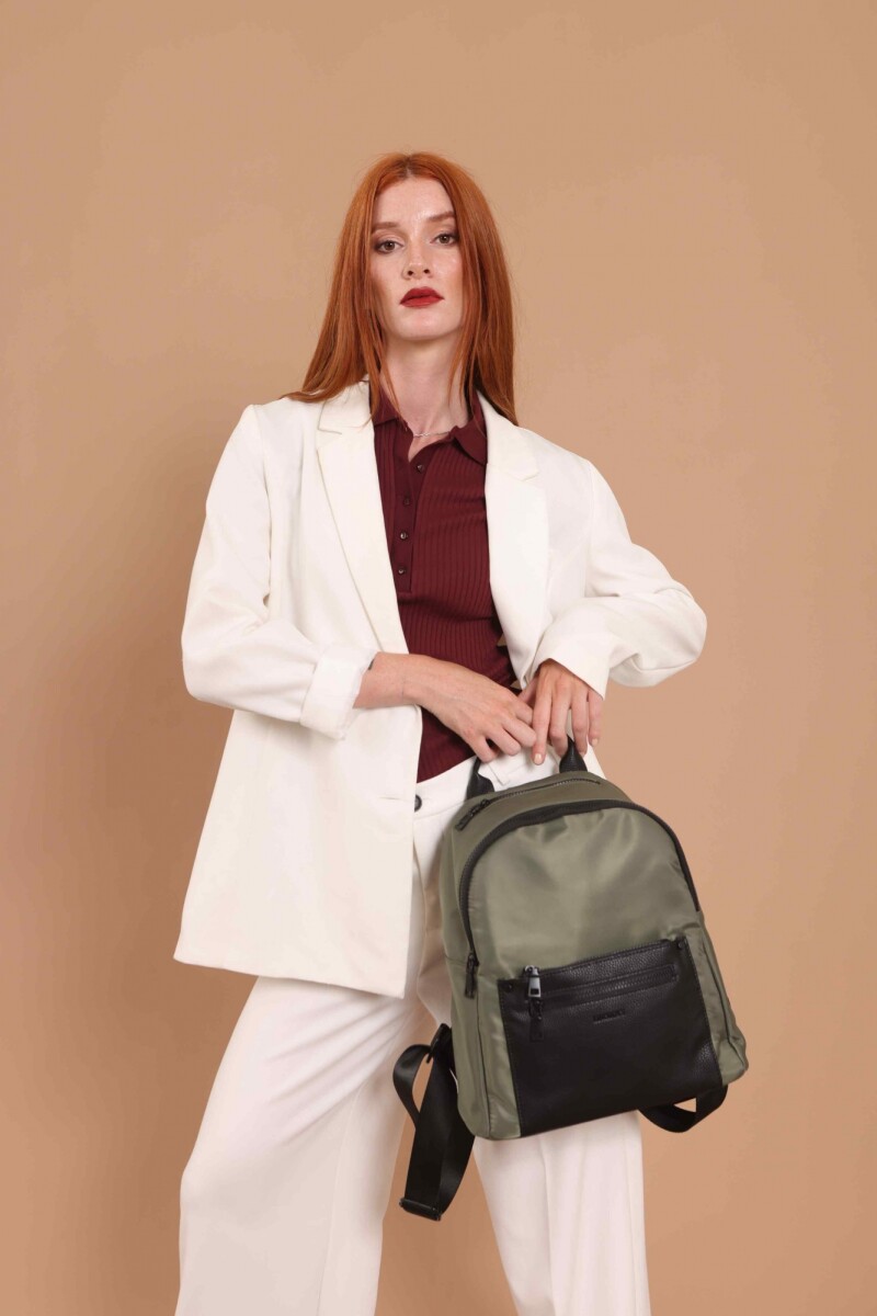 MOCHILA ORQUIDEA - VERDE MILITAR 