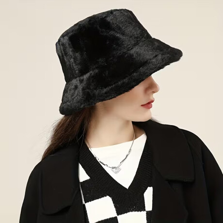 Gorro piluso peluche Negro