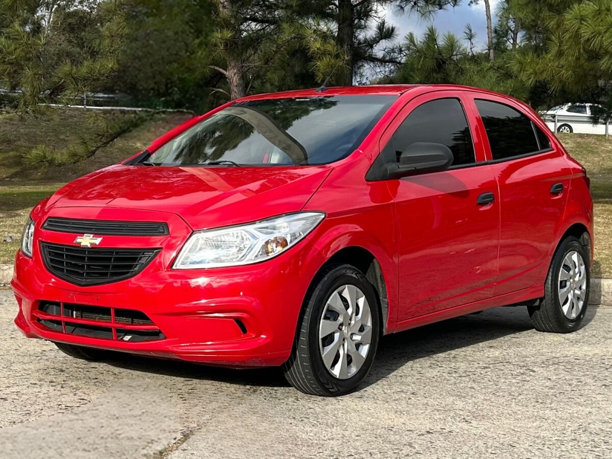 Chevrolet Onix LT 1.4 Full | Permuta / Financia Chevrolet Onix LT 1.4 Full | Permuta / Financia