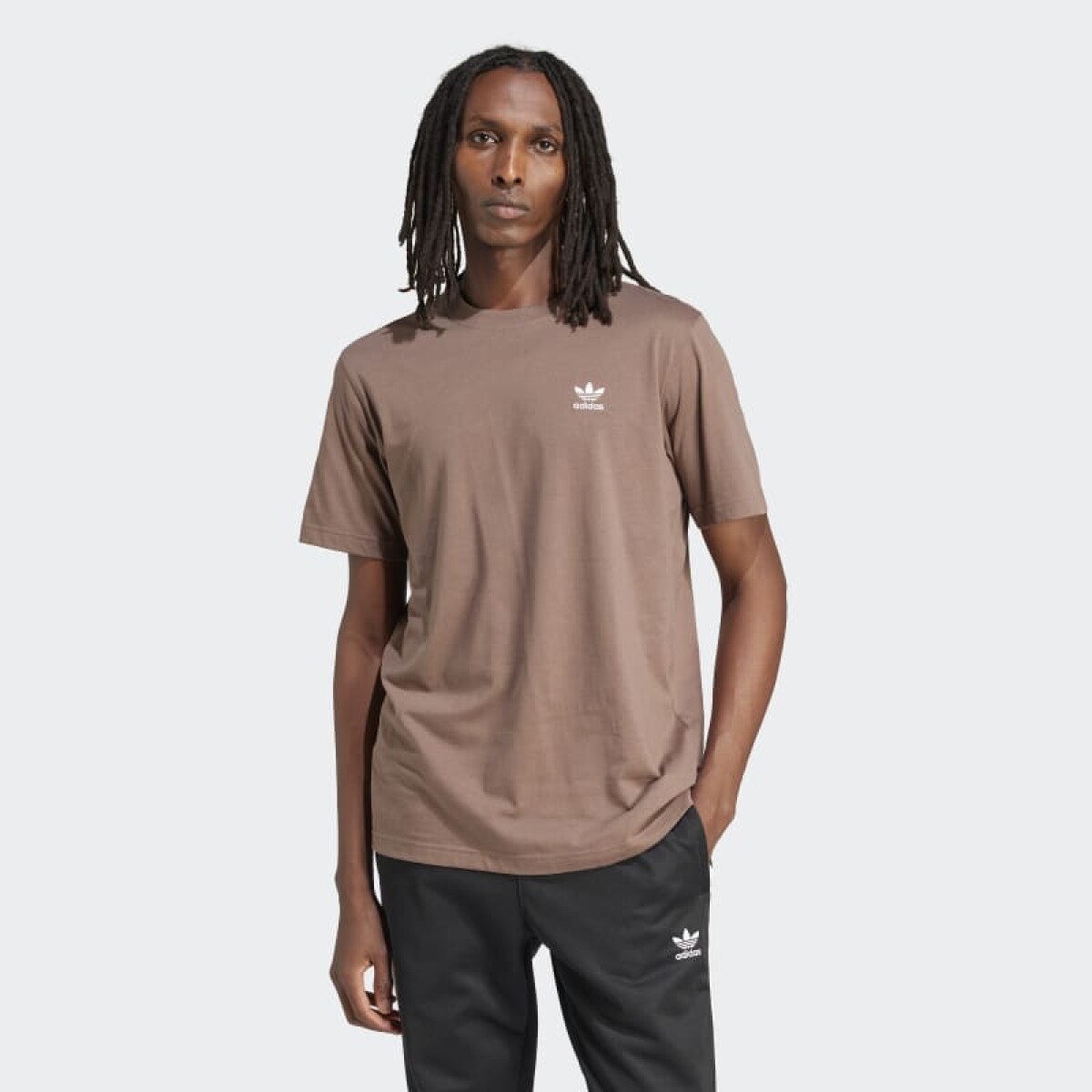 Remera Adidas Trefoil Essentials - Marrón 
