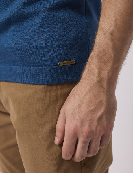 T-shirt tejida petroleo