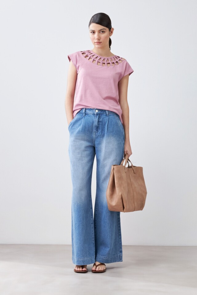 Remera calada rosa