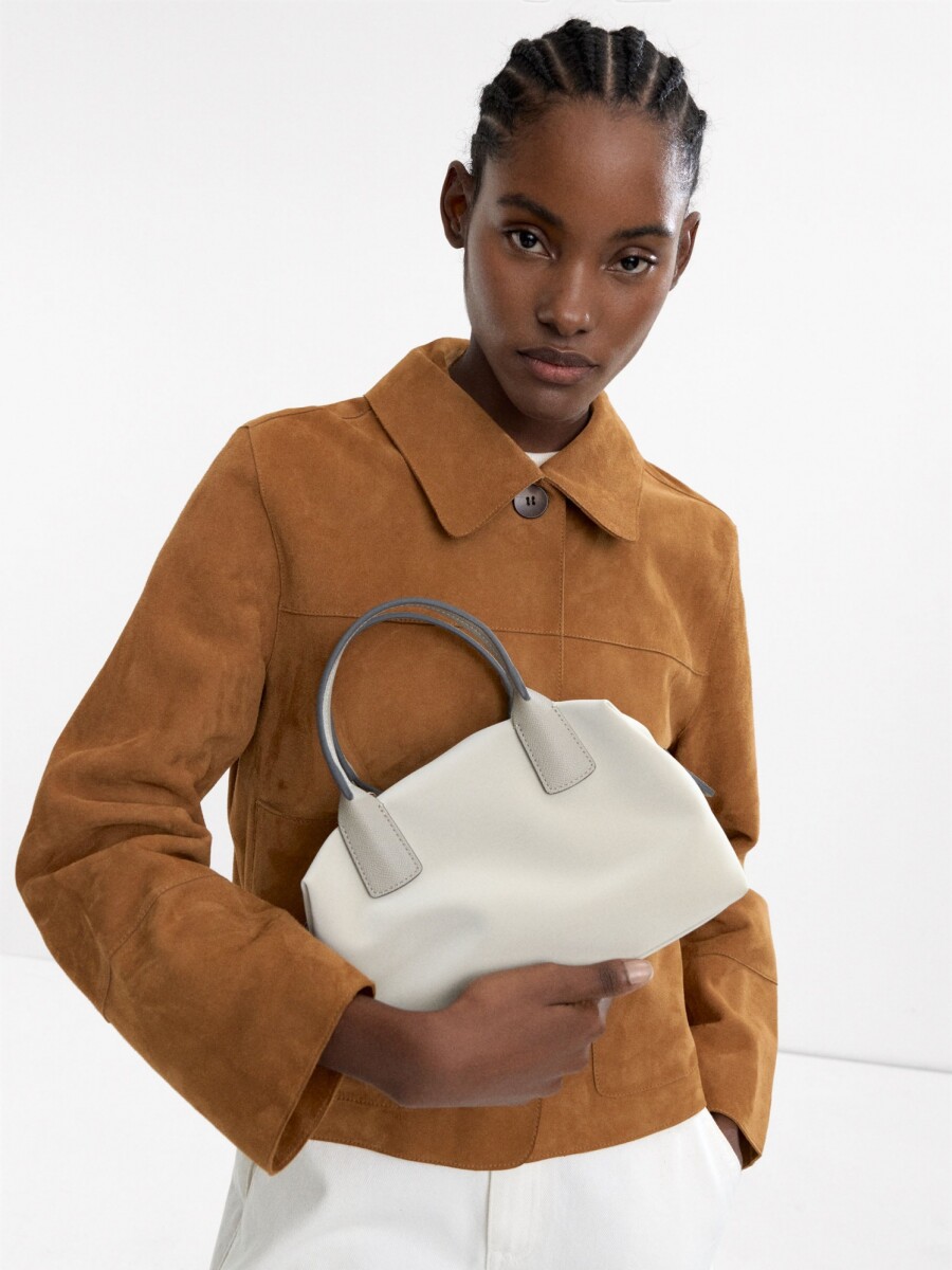 Bolso Tote Textura Suave Con Colgante crudo