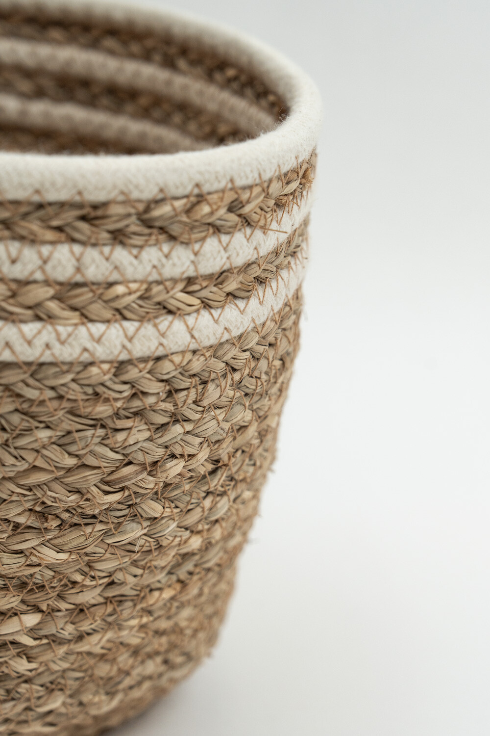 Cesto Karachi Color Unico