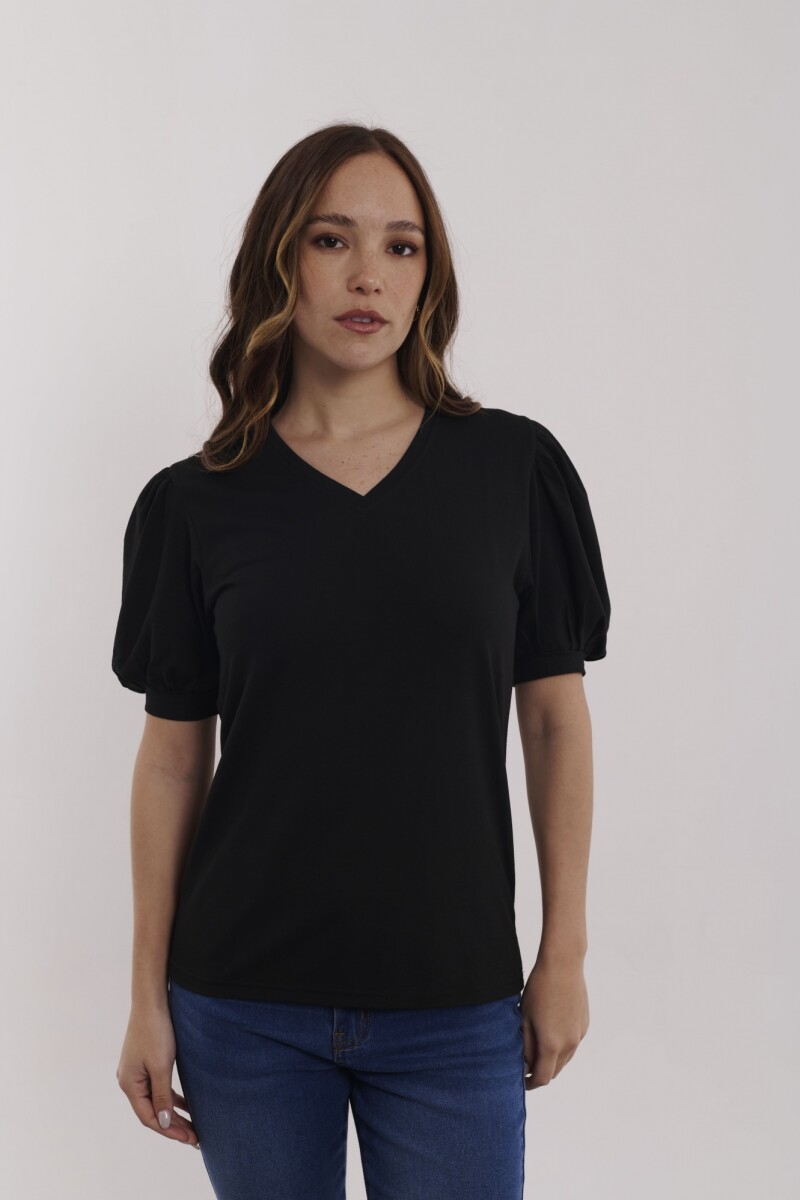 REMERA CORA NEGRO