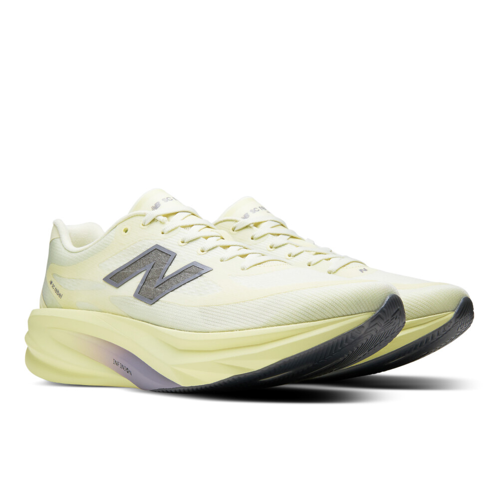 Zapatillas Running Supercomp Rebel V1 Hombre Beige