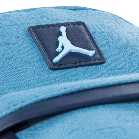 Mochila Jordan Monogram Mini Unisex Celeste
