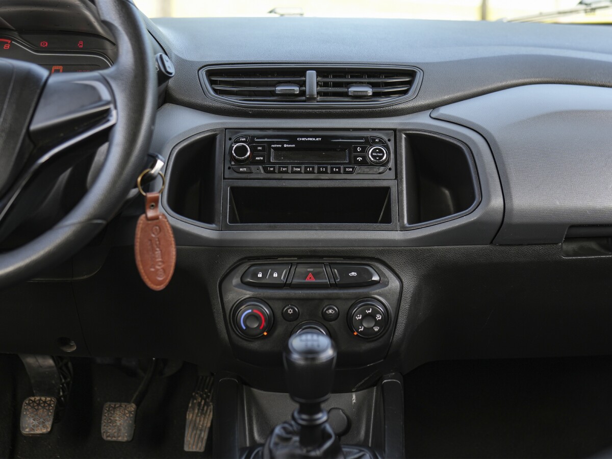 Chevrolet Joy Black Extra Full 1.0 | Permuta / Financia Chevrolet Joy Black Extra Full 1.0 | Permuta / Financia