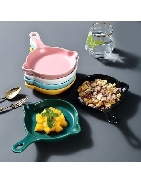 PLATO CON MANGO CERAMICA AZUL MATE. 20x16x3CM PLATO CON MANGO CERAMICA AZUL MATE. 20x16x3CM