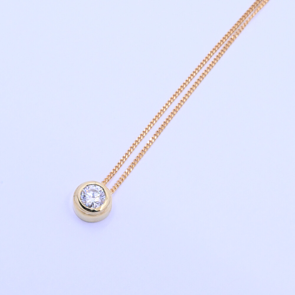 Dije oro 18k con zirconia Dije oro 18k con zirconia