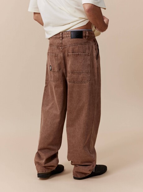 Pantalón denim SKATER TABACO