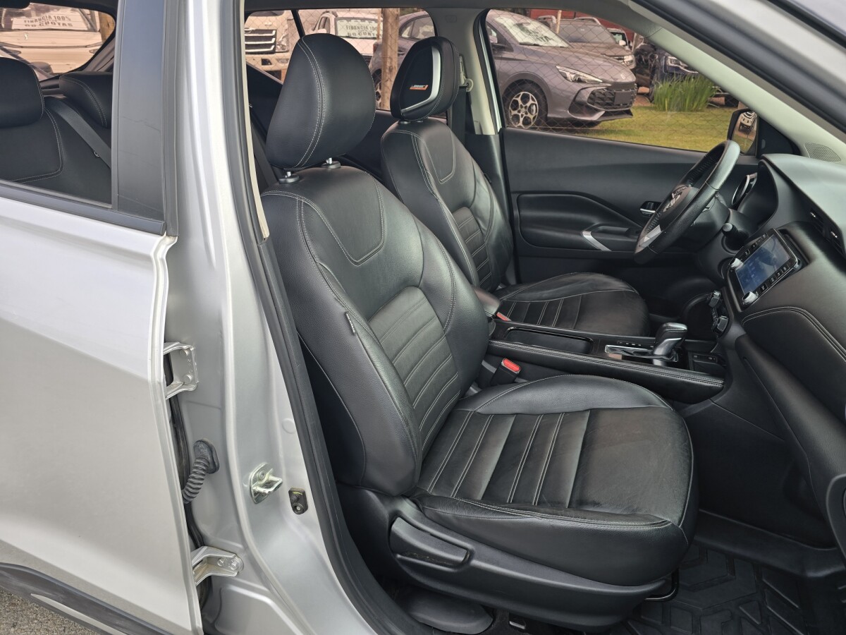 Nissan Kicks 1.6 Exclusive CVT| Permuta / Financia Nissan Kicks 1.6 Exclusive CVT| Permuta / Financia
