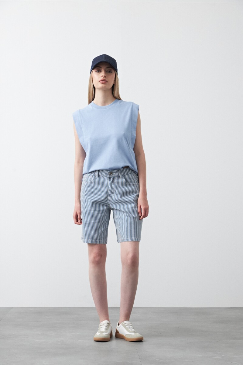 REMERA BOLETUS Celeste