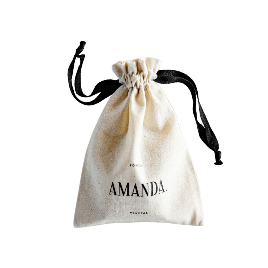 Jabón de Aceite Vegetal Amanda 100gs en bolsa de lino Jabón de Aceite Vegetal Amanda 100gs en bolsa de lino