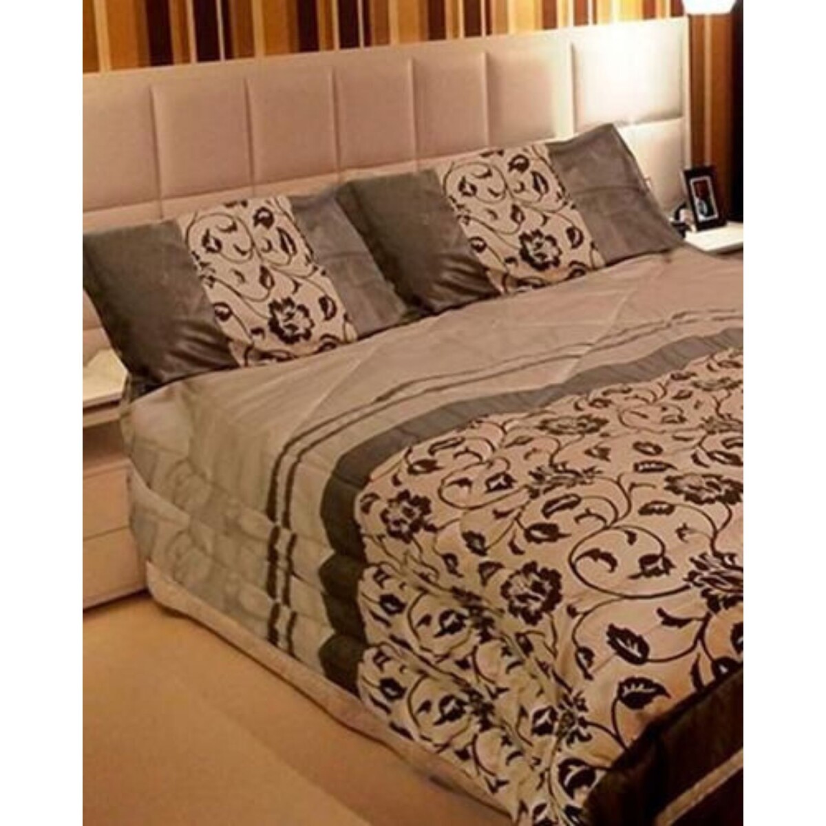 Colcha Cotton Flor Dorada 2 plazas sommier 2.25 x 2.45mts en brocato y gamuza 