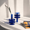Porta velas de vidrio en colores ancho azul