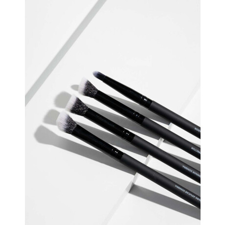 Set De 4 Brochas Para Ojos Negro