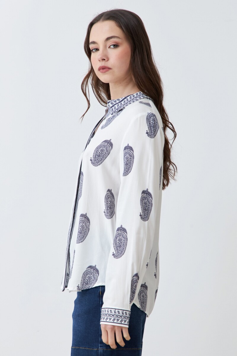 Camisa con estampa arabescos azul marino