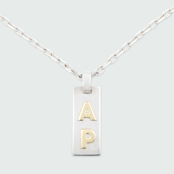 Medalla con cadena MOON de plata 925 con letras en oro 18k Medalla con cadena MOON de plata 925 con letras en oro 18k