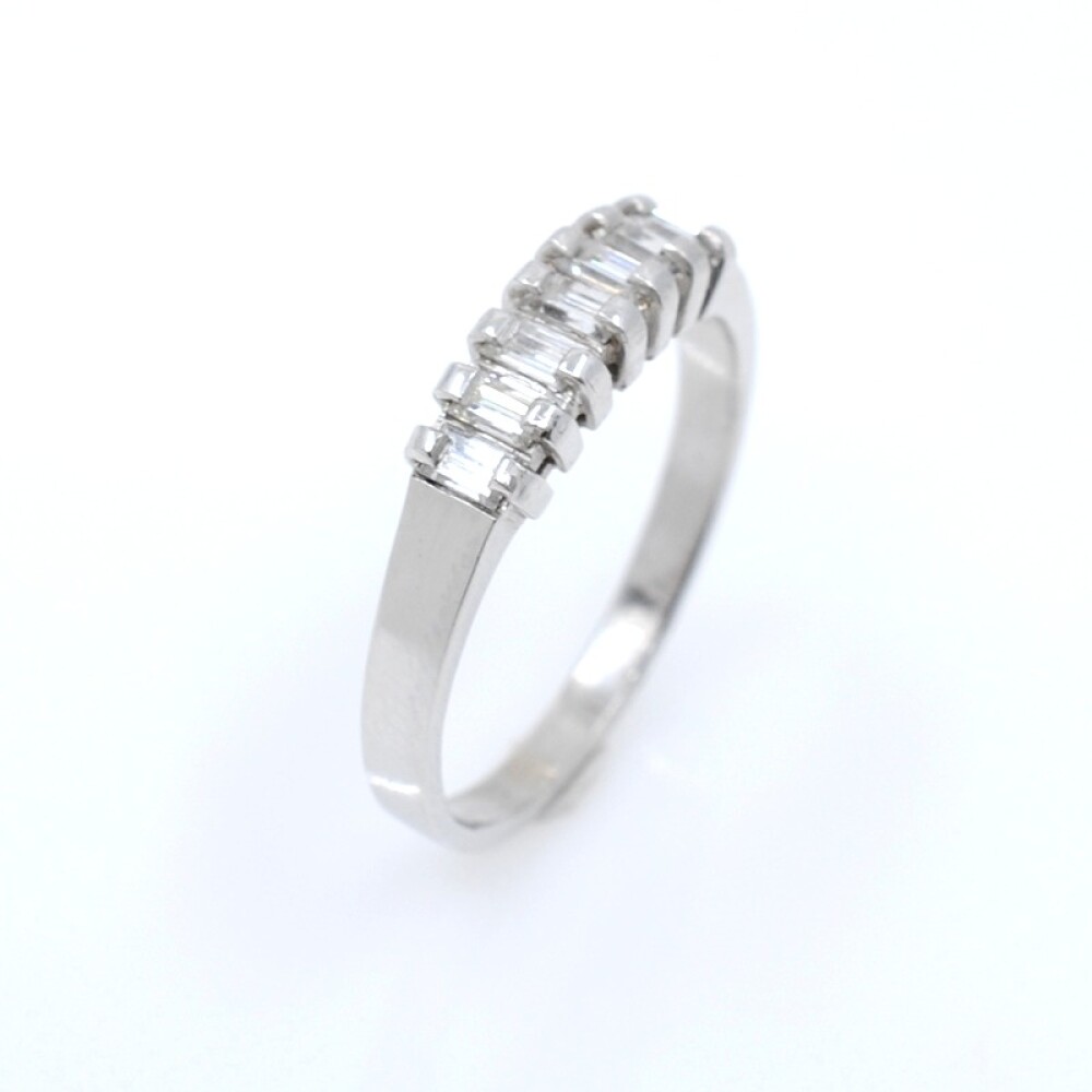 Anillo platino y brillantes baguettes Anillo platino y brillantes baguettes