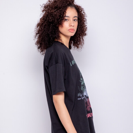 REMERA BERRY MARKET Negro