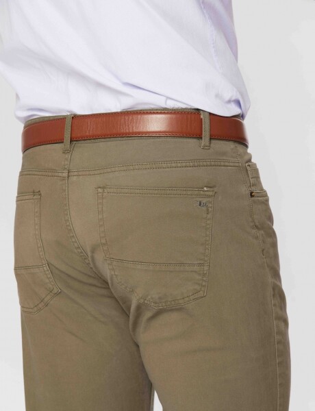 PANTALÓN 5 BOLSILLOS CON SPANDEX Verde