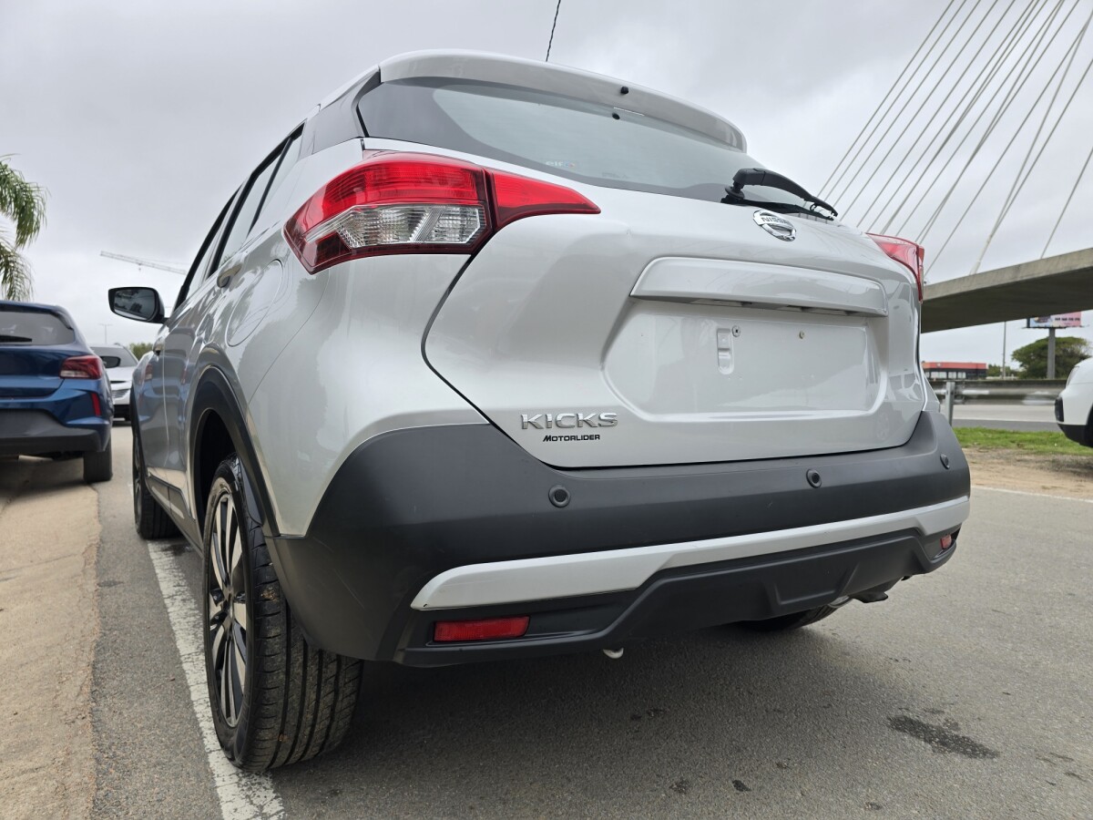 Nissan Kicks Advance EXCELENTE ESTADO! | Permuta / Financia Nissan Kicks Advance EXCELENTE ESTADO! | Permuta / Financia