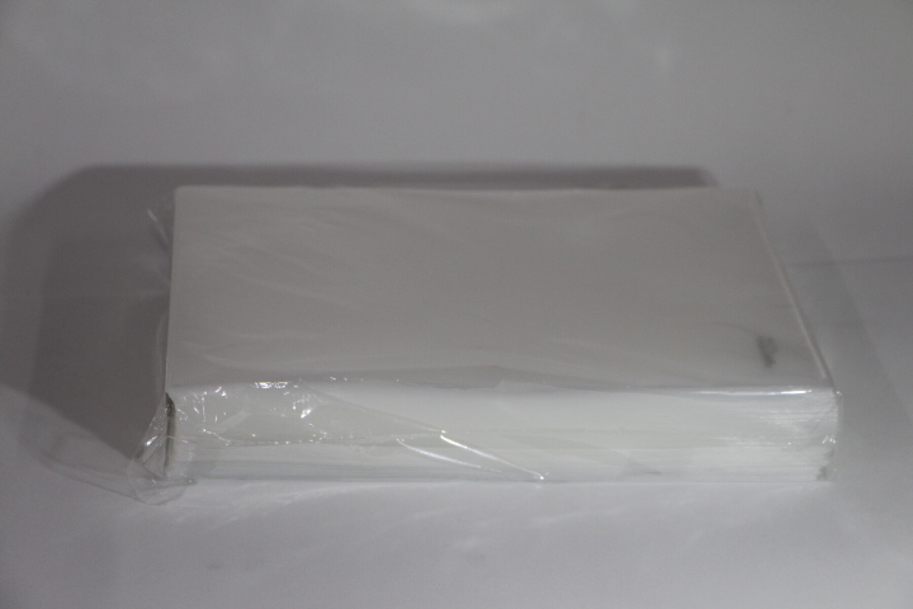 SOBRE EN L YIL A4 TRANSP. X 100 UNIDADES 