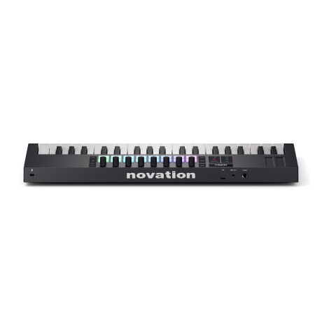 Controlador Midi Novation Launchkey Mini 37 Mk4 Controlador Midi Novation Launchkey Mini 37 Mk4