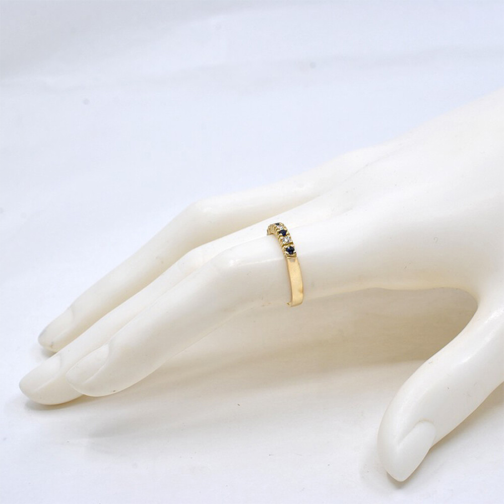 Anillo Medio Sinfin En Oro 18K Y Brillantes Anillo Medio Sinfin En Oro 18K Y Brillantes