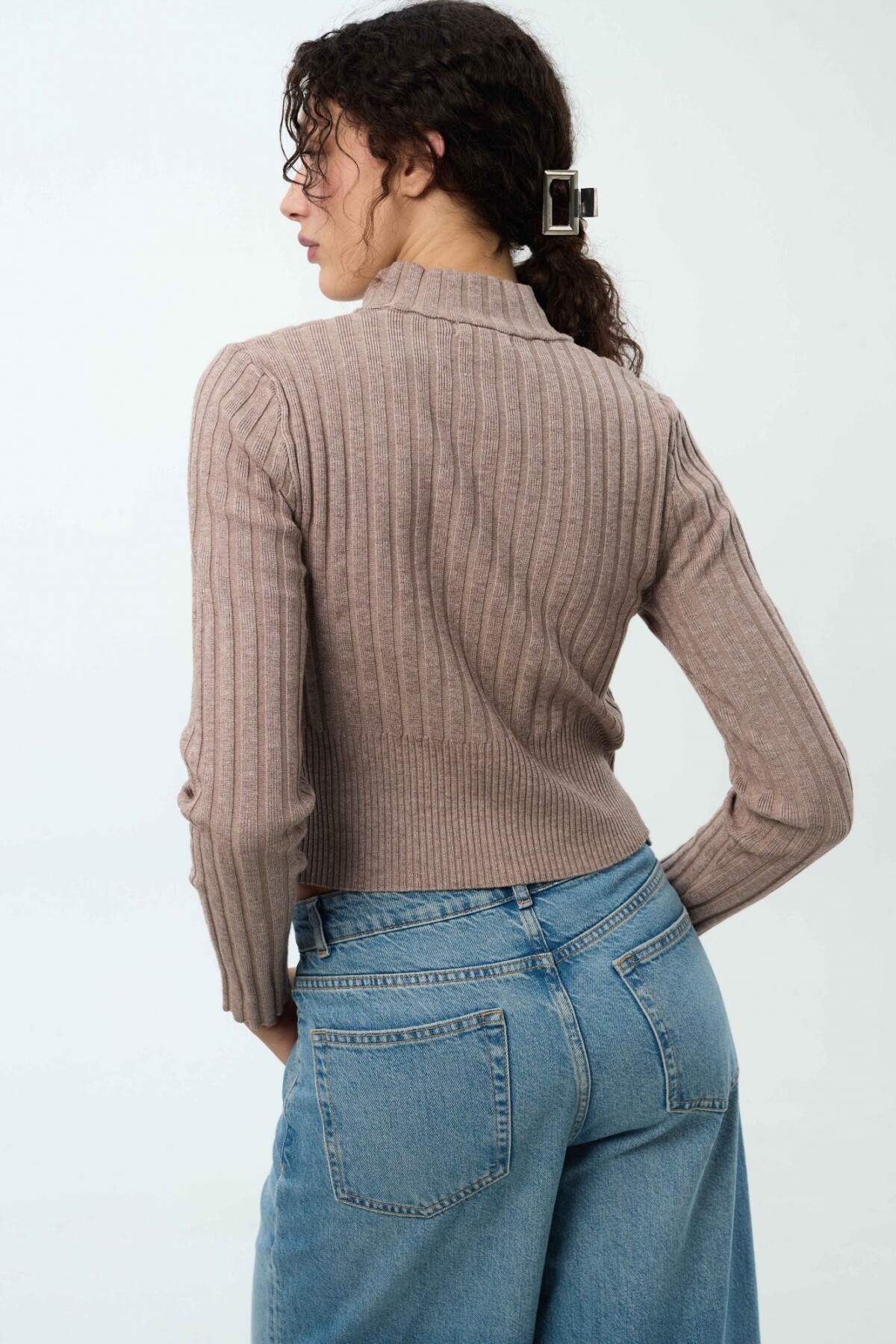 Buzo Magnus Beige