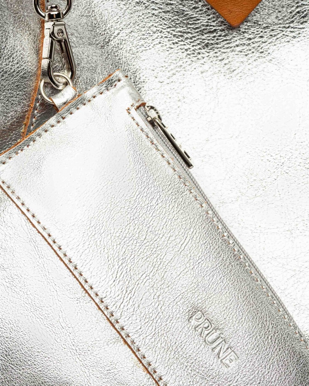 Bolso The Shopping en cuero graneado metalizado Metalizado