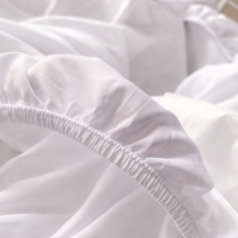 Funda Cubre Colchon Protector Impermeable Lavable Respirable - 1 plaza y media Funda Cubre Colchon Protector Impermeable Lavable Respirable - 1 plaza y media