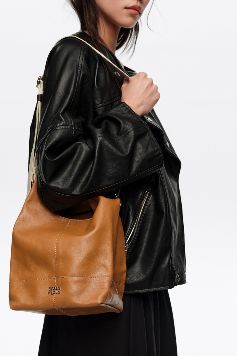 BOLSO PAPER MEDIANO Caramelo