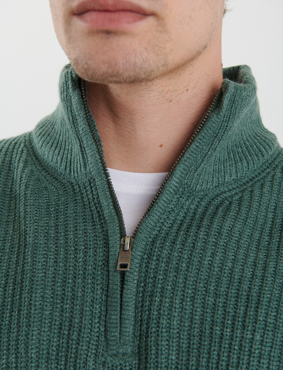 470587 SWEATER PUNTO MEDIO CIERRE HARRY Verde