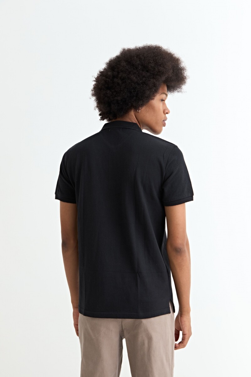 Remera polo manga corta NEGRO