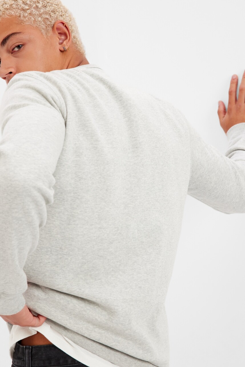 Buzo Logo Gap Cuello Redondo Hombre Light Heather Grey B08