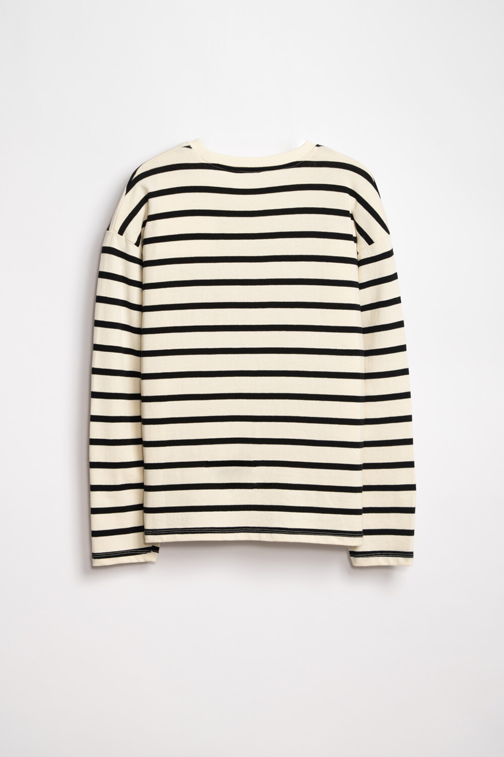 Remera Manga Larga Rayas Negro Y Crudo BAS Basic Simple