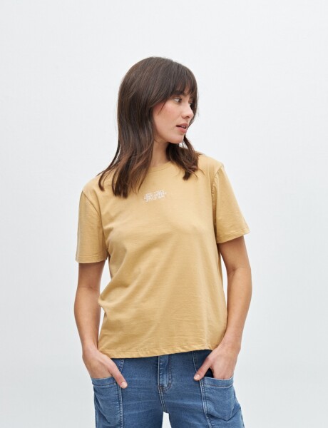 Remera básica Alaina Dulce de leche