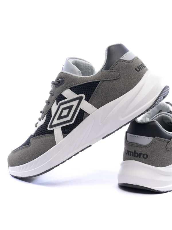 CALZADO HOOD Umbro Hombre 052