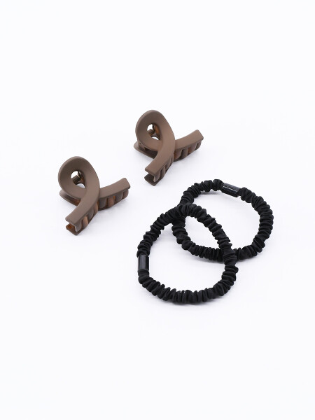 BROCHES Y COLEROS PACK X 4 MARRON (V)